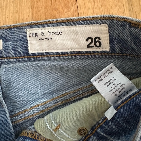 NWT Rag & Bone Women’s Classic Blue Denim Jeans Size 26 - Picture 3 of 6